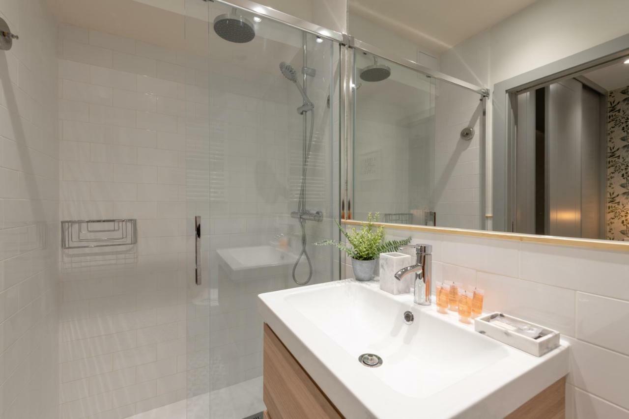 Apartament Sophisticated Brand New Flat Madryt Zewnętrze zdjęcie